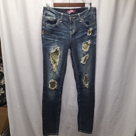 Zanadi distressed jeans size 11 - Picture 1 of 5
